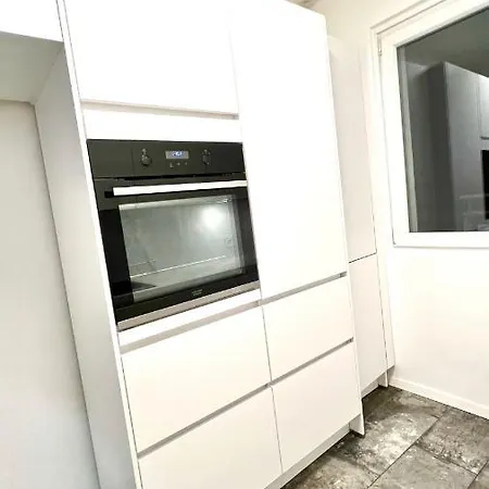 Citynah Whg - 6 Pers., Kueche, Terrasse, Modern Und Zentral